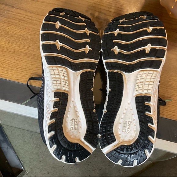 BROOKS WOMENS GLYCERIN 17 RUNNING SHOES SZ 9.5 - Picture 8 of 8